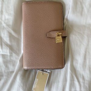 Michael Kors Slim Bifold Adele wallet
